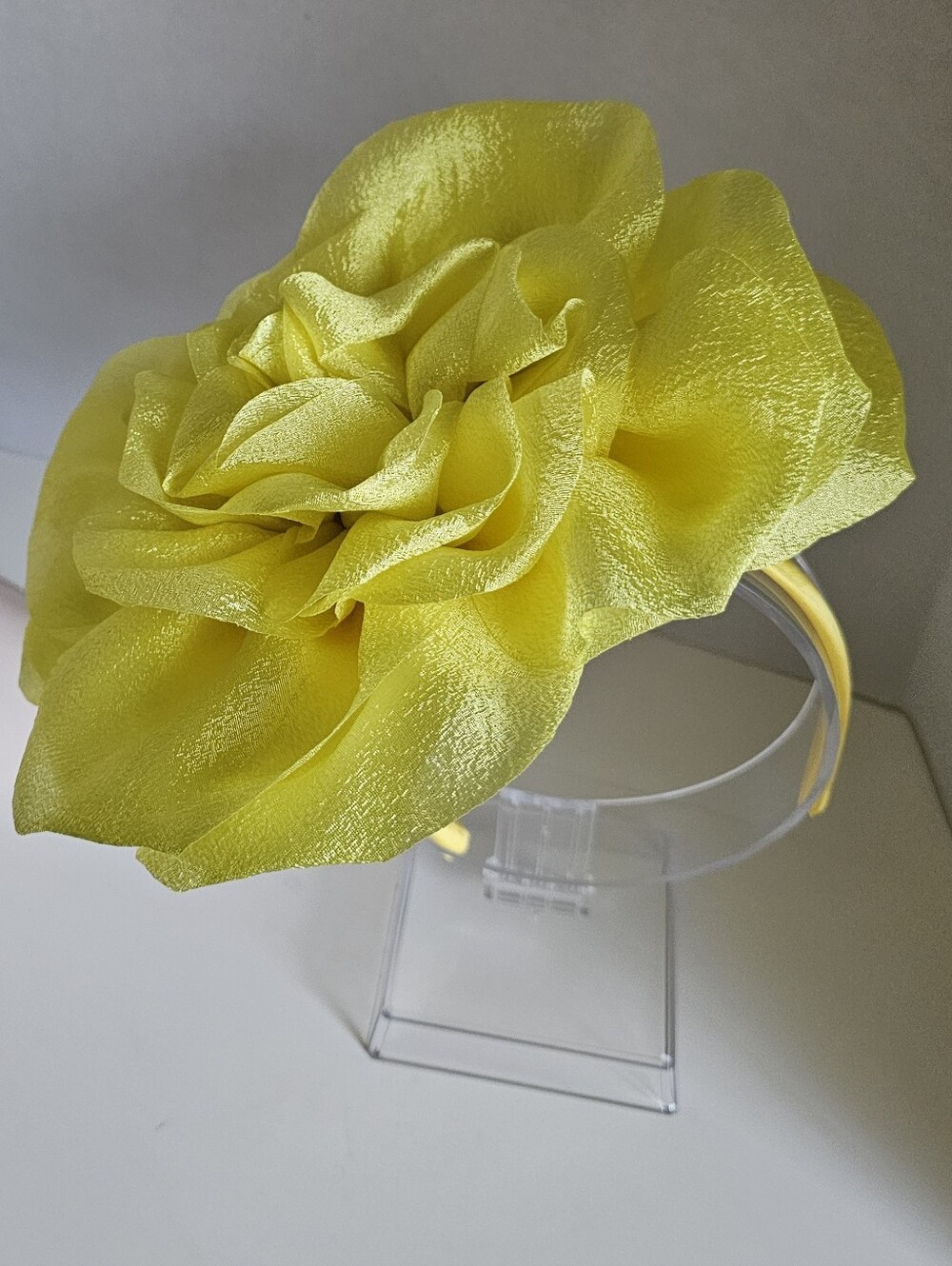 Beloved Millinery Gorgepus Yellow Fabric Petals Fascinator Headband Clip & Pin - Picture 5 of 10